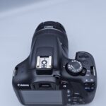 نمای پشت دوربین Canon EOS 1300D دست دوم با لنز 18-55mm III