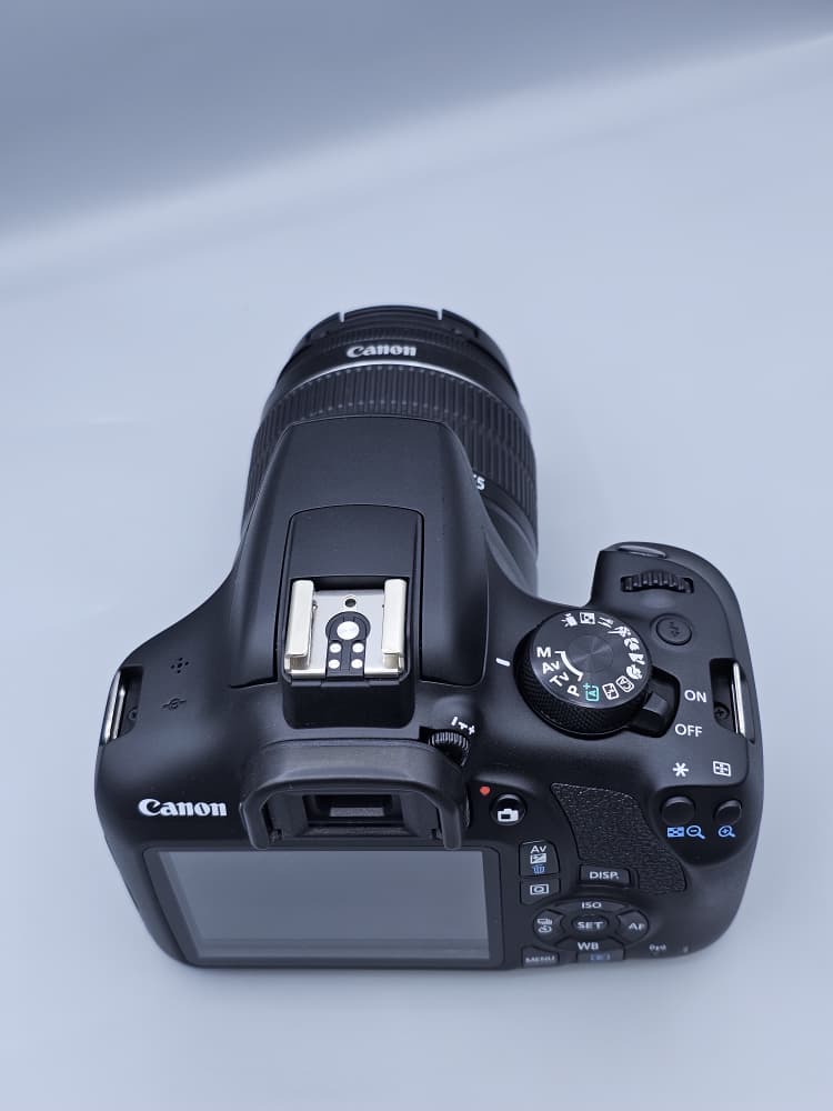 دوربین دست دوم Canon EOS 1300D با لنز 18-55mm III – (1300 شات)