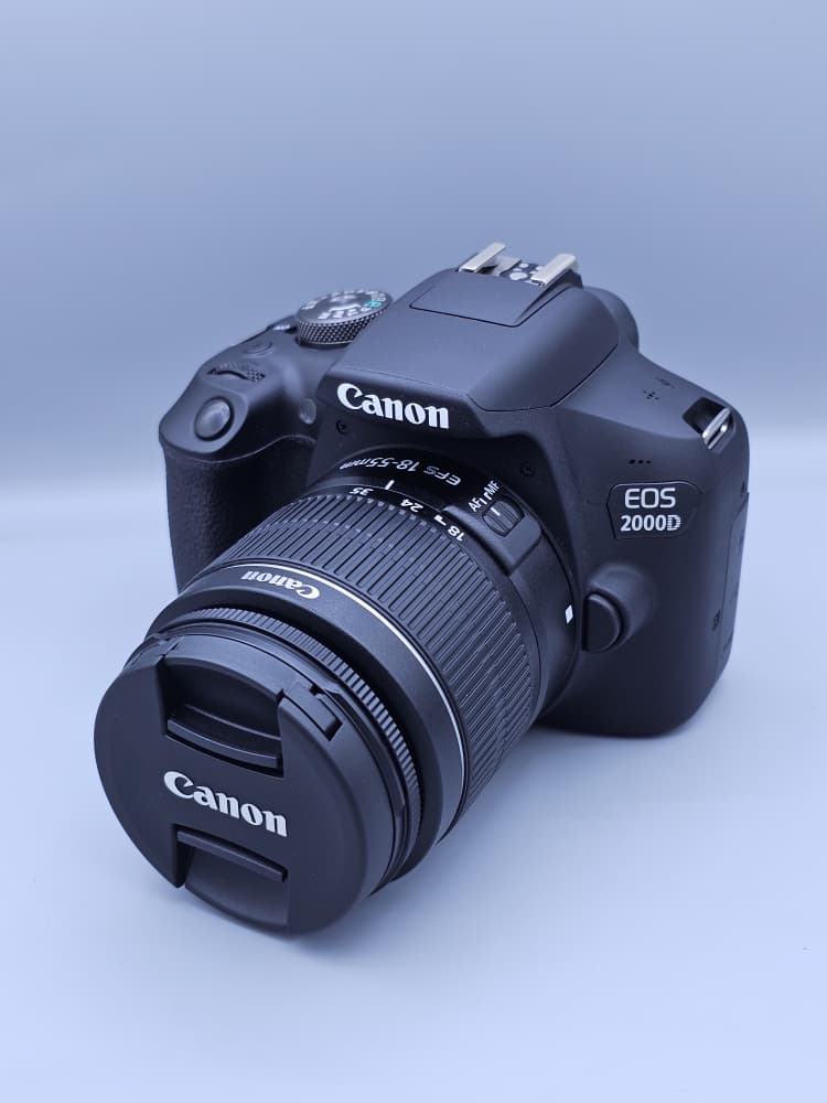 دوربین دست دوم Canon EOS 2000D با لنز Canon EF-S 18-55mm III، کارکرد حدود 400 شات