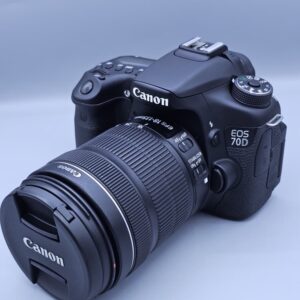 دوربین Canon EOS 70D دست دوم با لنز 18-135mm IS STM – نمای اصلی
