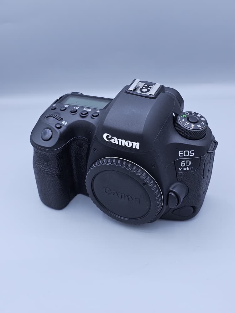 دوربین Canon EOS 6D Mark II دست دوم (6000 شات)